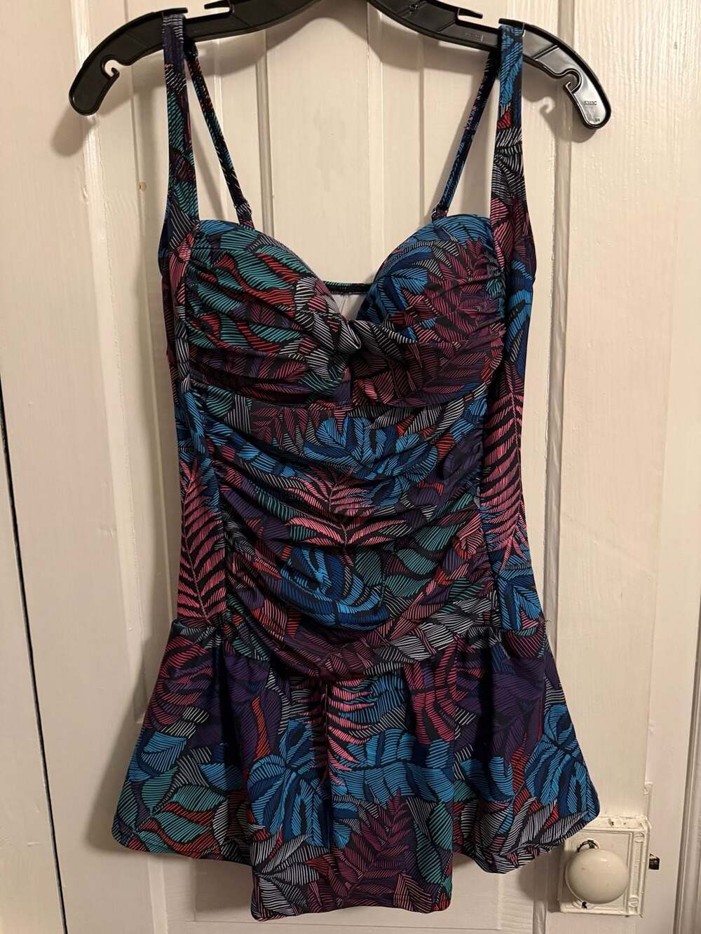 Venus Ruched Skirted Swim Dress Size 14 Leaf Print Swimsuit